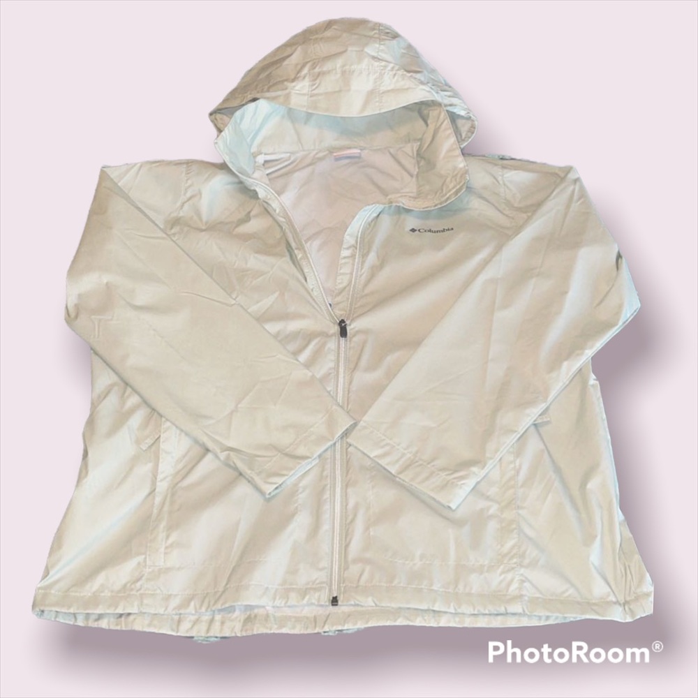 NWT Columbia raincoat. Sage 2X, hide away hood.
